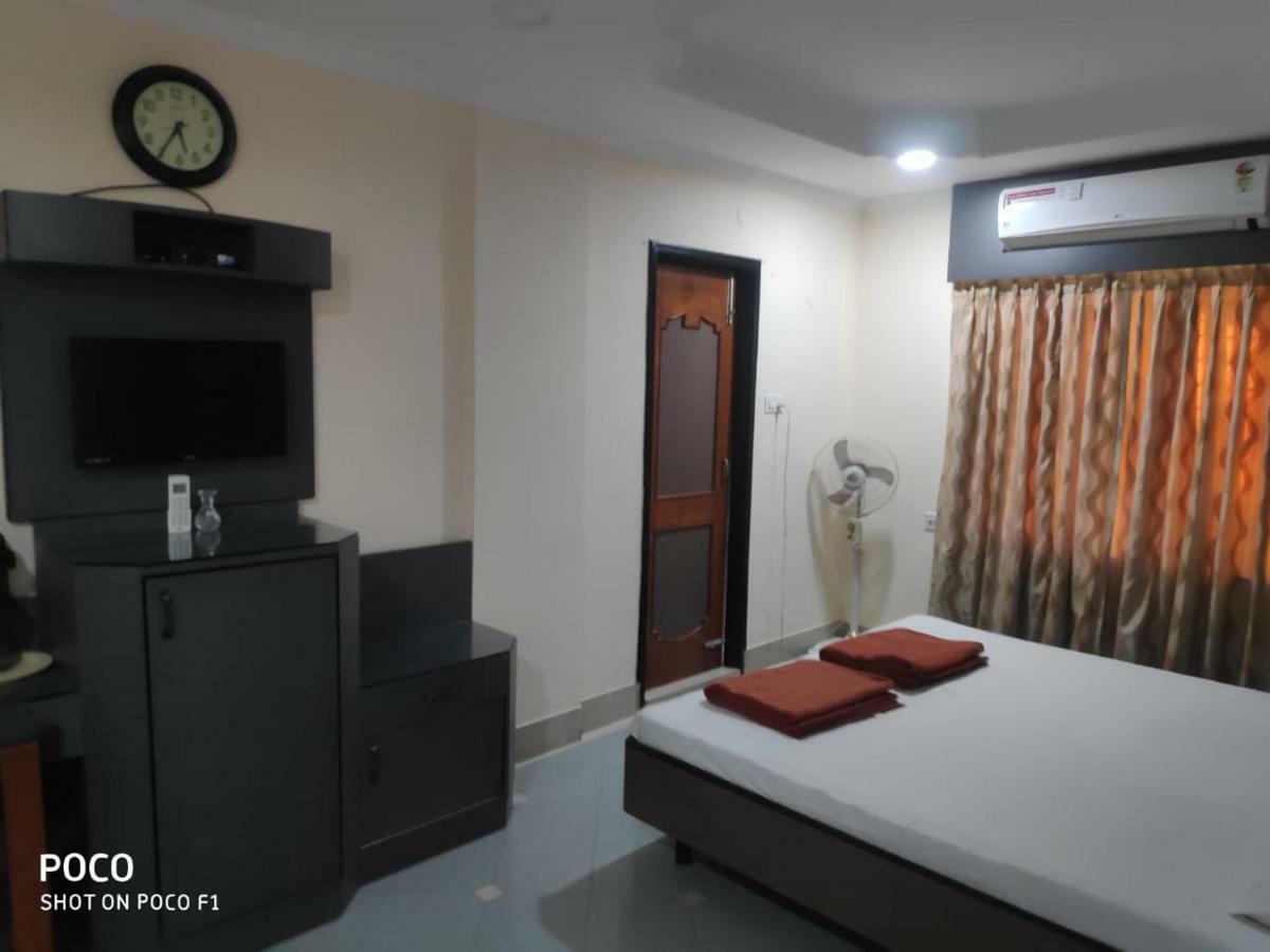Saraswati Retreat Hotel Bhubaneswar Exterior photo